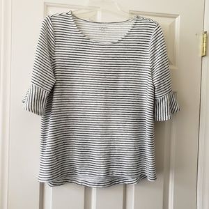 Size medium ladies shirt-Loft